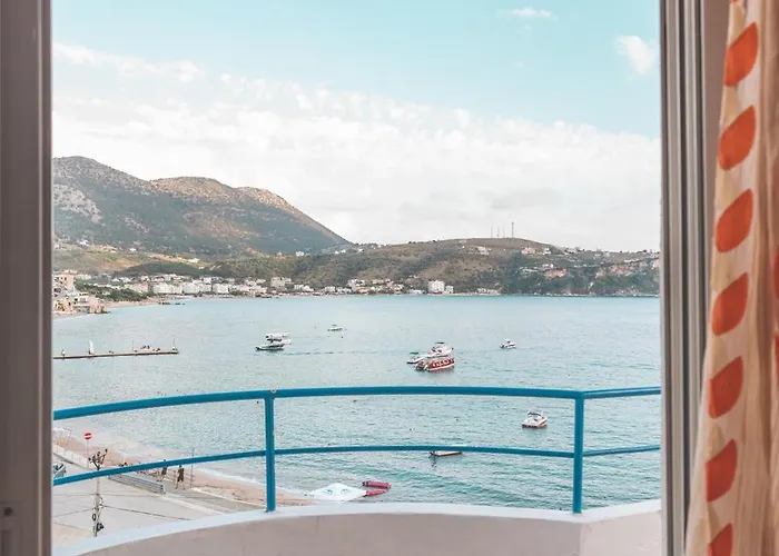 Room With Amazing Sea View